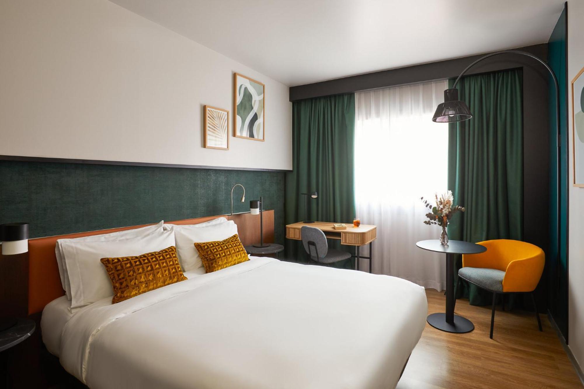 Hotel Crowne Plaza Madrid - Centre Retiro By Ihg Extérieur photo