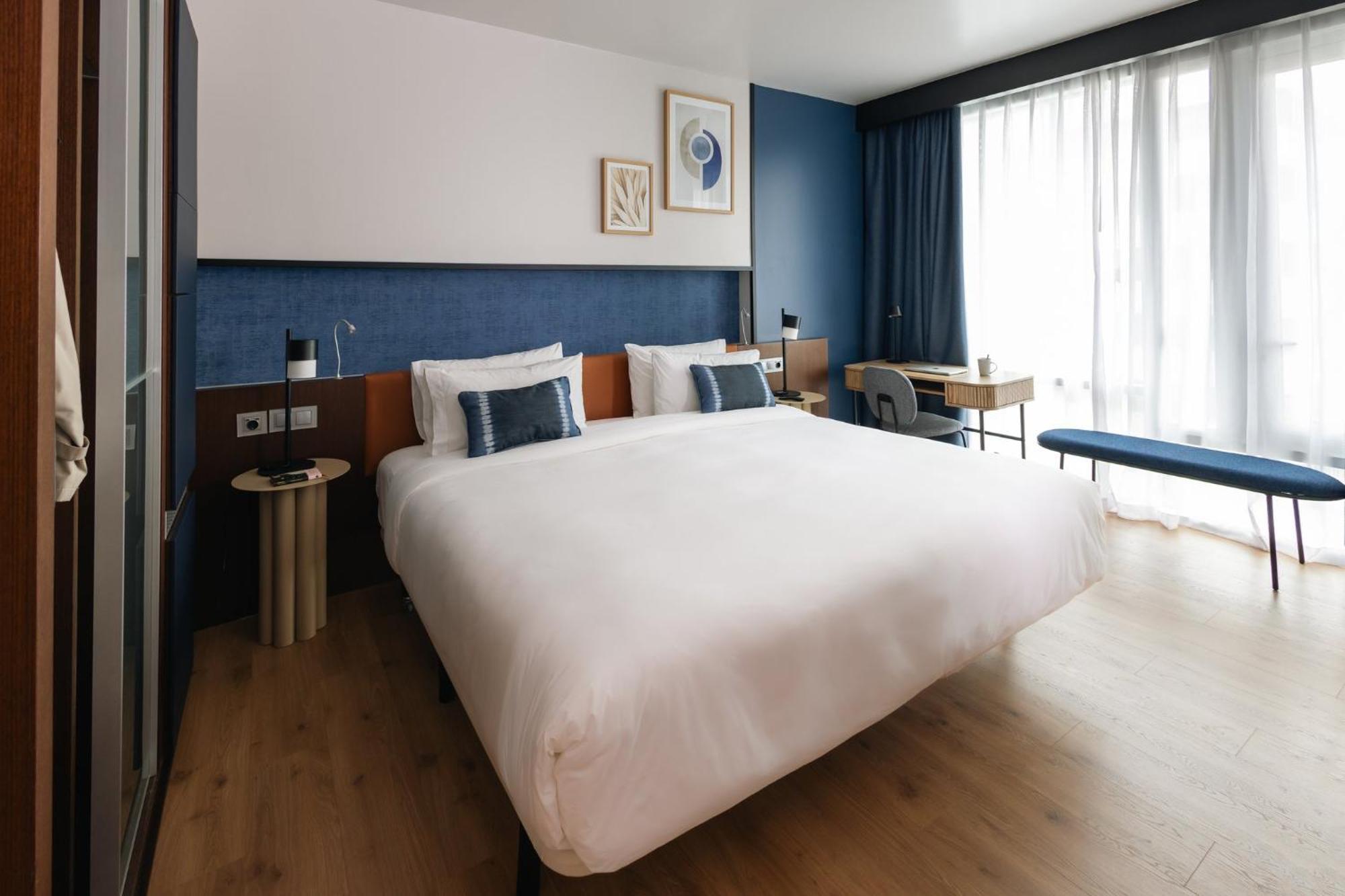 Hotel Crowne Plaza Madrid - Centre Retiro By Ihg Extérieur photo