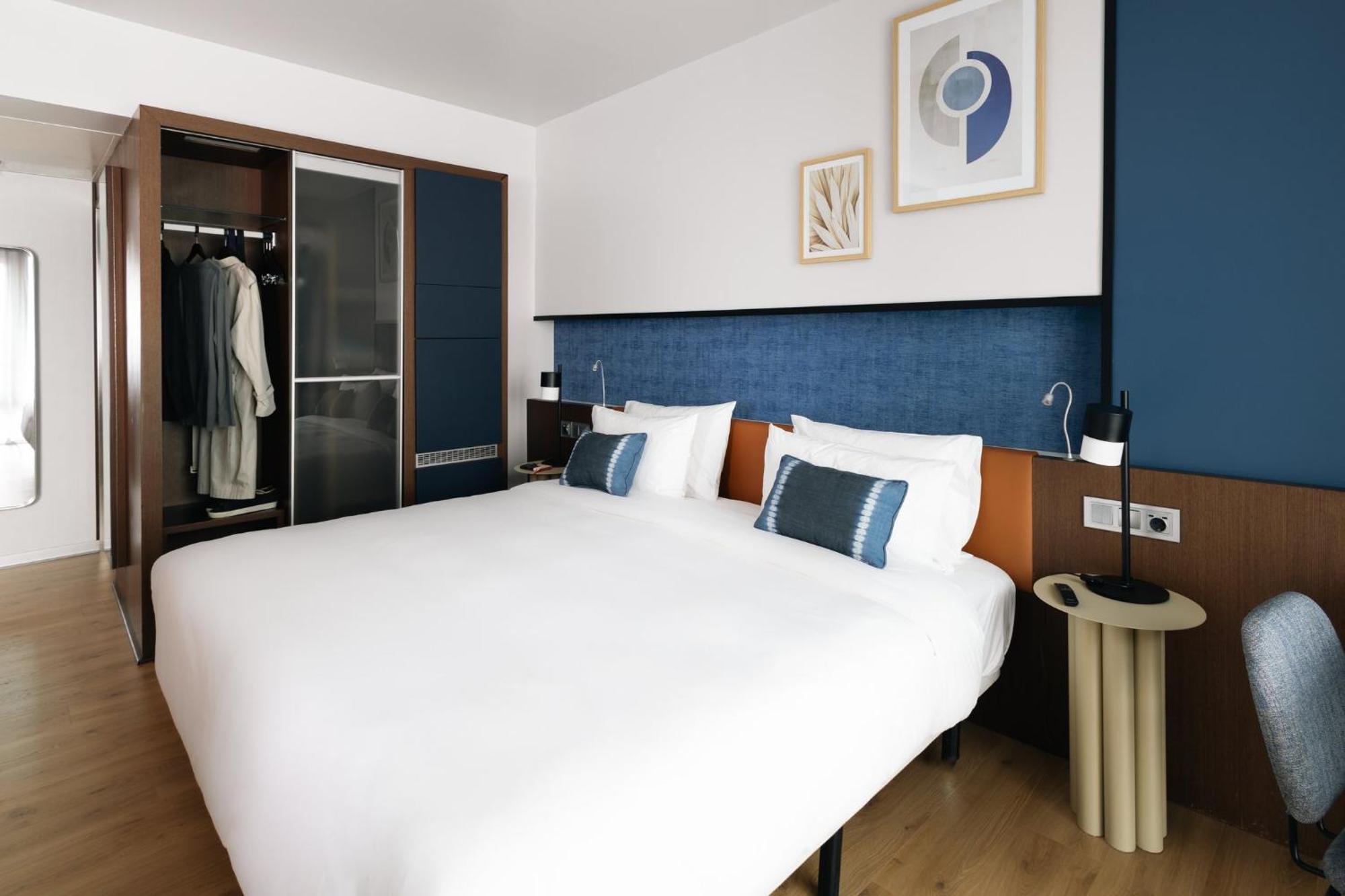 Hotel Crowne Plaza Madrid - Centre Retiro By Ihg Extérieur photo
