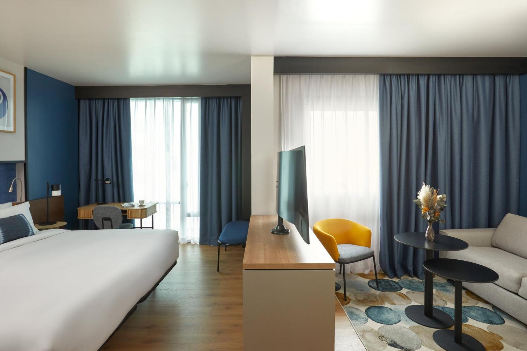 Hotel Crowne Plaza Madrid - Centre Retiro By Ihg Extérieur photo