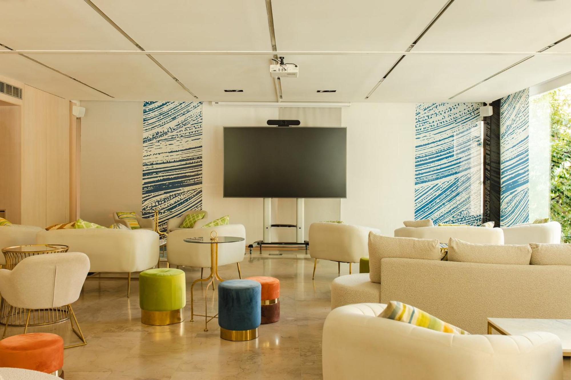 Hotel Crowne Plaza Madrid - Centre Retiro By Ihg Extérieur photo