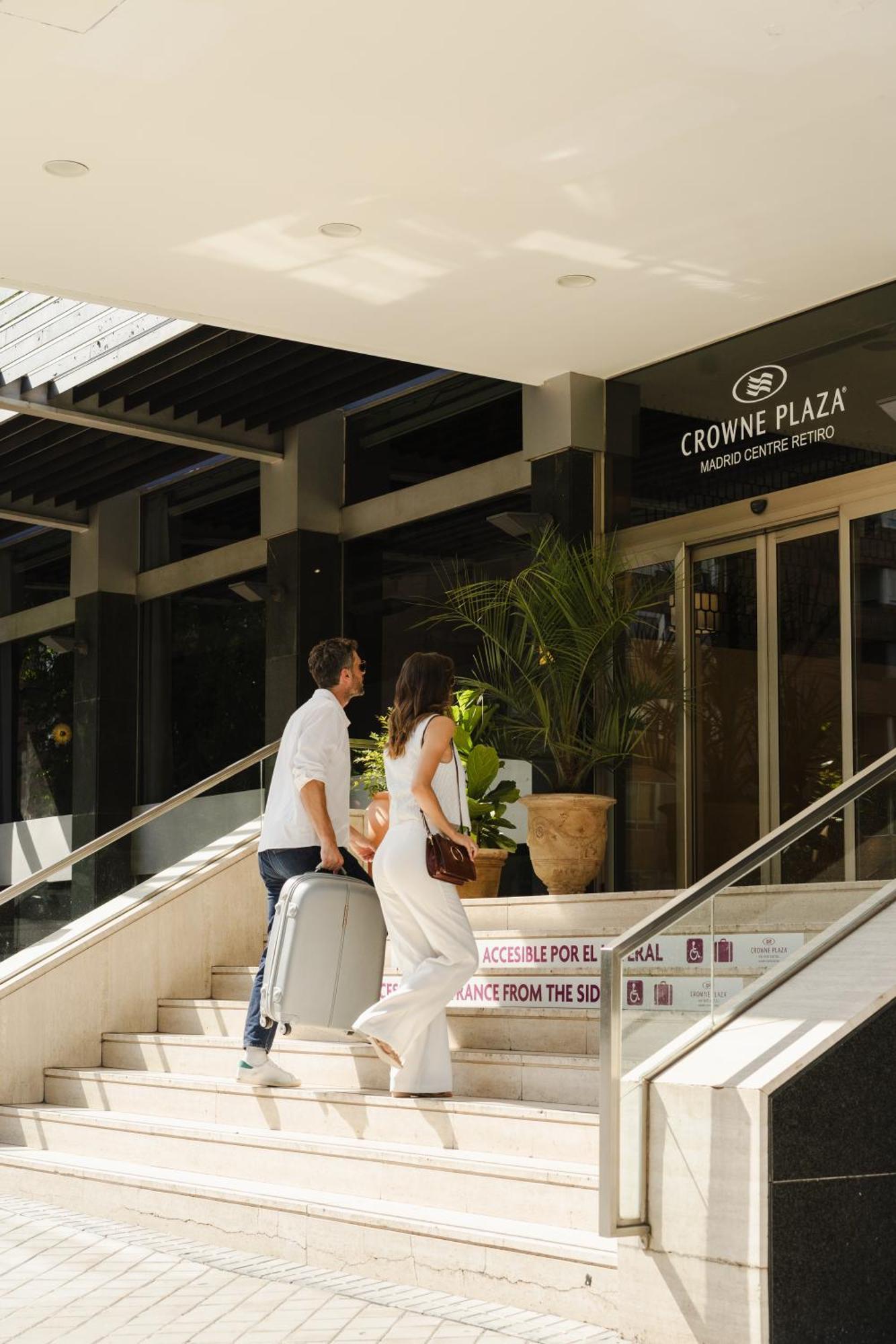 Hotel Crowne Plaza Madrid - Centre Retiro By Ihg Extérieur photo