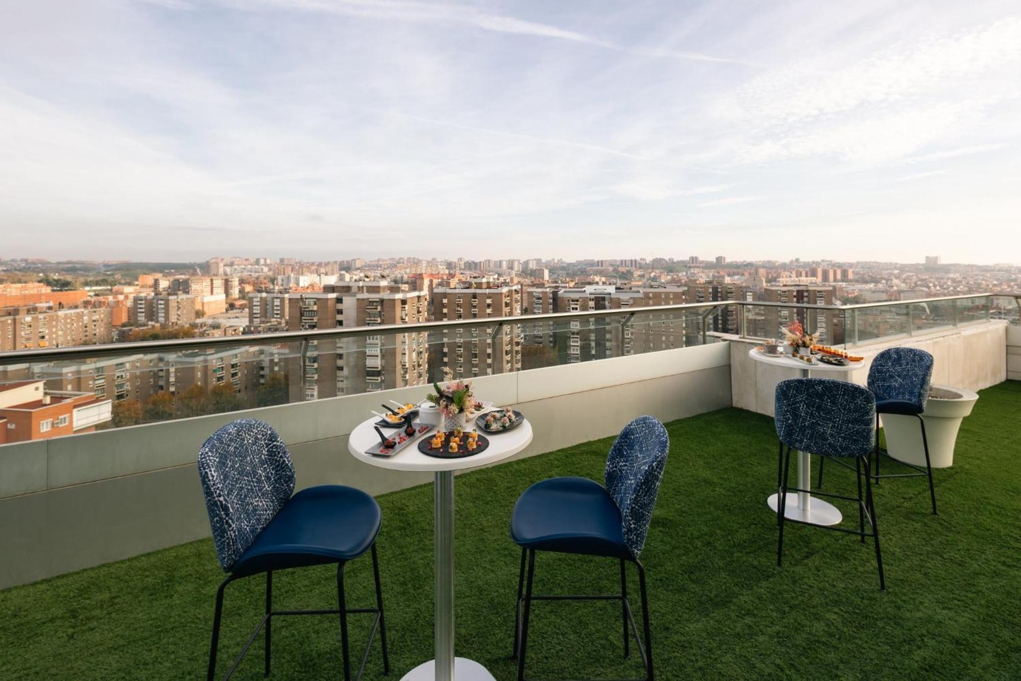 Hotel Crowne Plaza Madrid - Centre Retiro By Ihg Extérieur photo