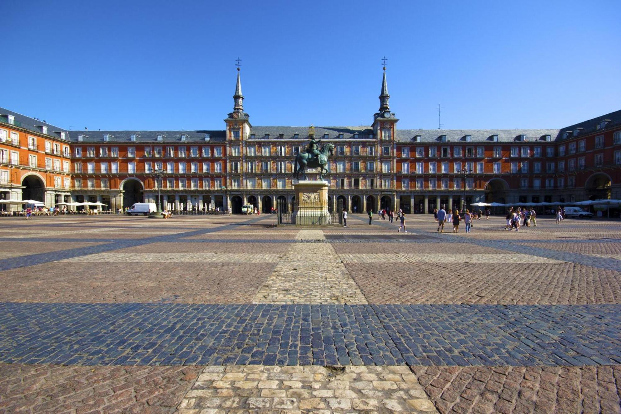 Hotel Crowne Plaza Madrid - Centre Retiro By Ihg Extérieur photo